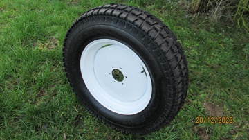 Grasraad-achter 18" smal - Hinomoto : C174
Iseki : Sial/Hunter 16s, Sial/Hunter 20s, TF15, TM, TM15, TM17, TM217, TM3200, TU150, TU155, TU157, TU160, TU165, TU167, TU1500, TU1600, TU PP, TX155, TX1500, TX1510, TX2160
Kubota : A175, A195, Aste, B1-15, B1-16, B72, B1500, B1502, GB15, GB16(F), GB150, GB155, GB170, GB175
Massey Ferguson : MF1215, MF1220, MF1225
Yanmar : A116, YM1510
Zen-Noh : ZB1500, ZB1502
